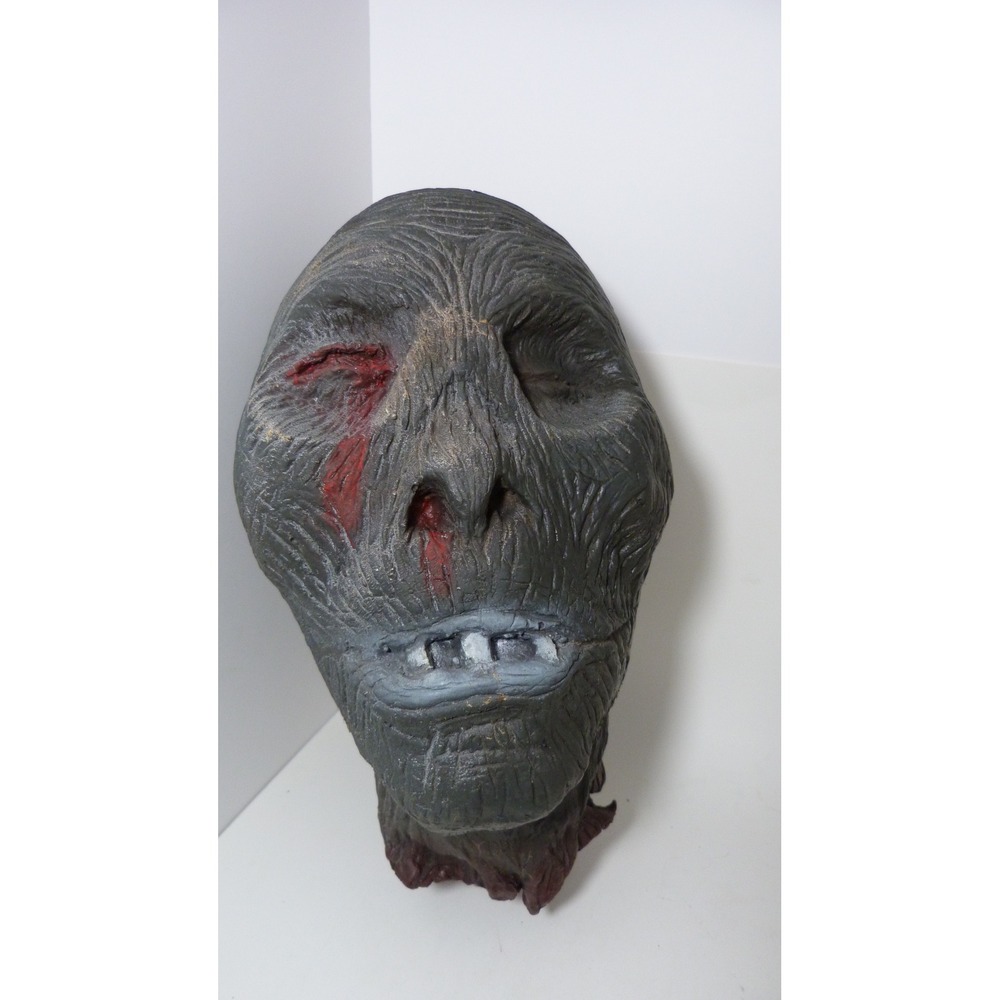Severed Zombie Head Horror Prop Halloween Haunted House Decor Gory Undead